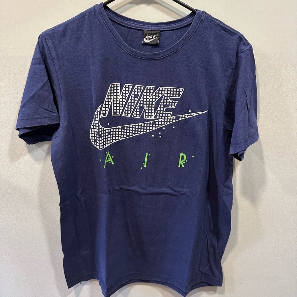 Y2K Nike Air T Shirt ⭐️ TWO FOR $15 ⭐️